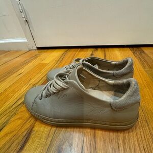 Leather sneakers/women’s